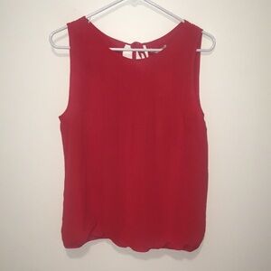 Red sleeveless medium shirt